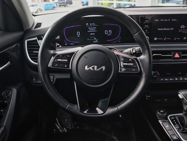 2025 Kia Seltos EX AWD