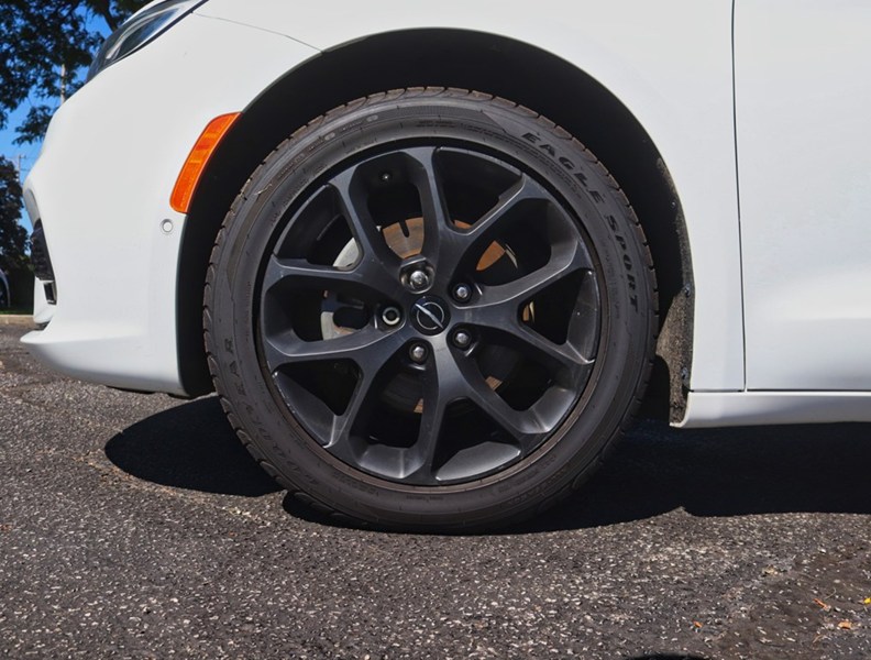 2022 Chrysler Pacifica Limited