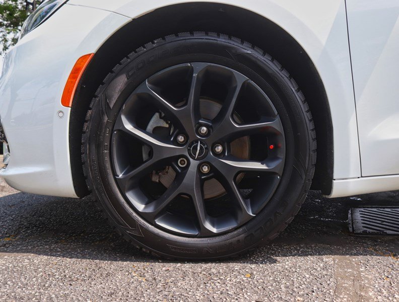 2022 Chrysler Pacifica Limited