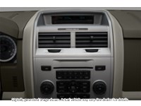 2008 Ford Escape FWD 4Dr V6 XLT Interior Shot 2
