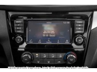 2023 Nissan Qashqai AWD SV CVT Interior Shot 2