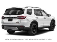 2023 Honda Pilot Trailsport AWD Exterior Shot 2