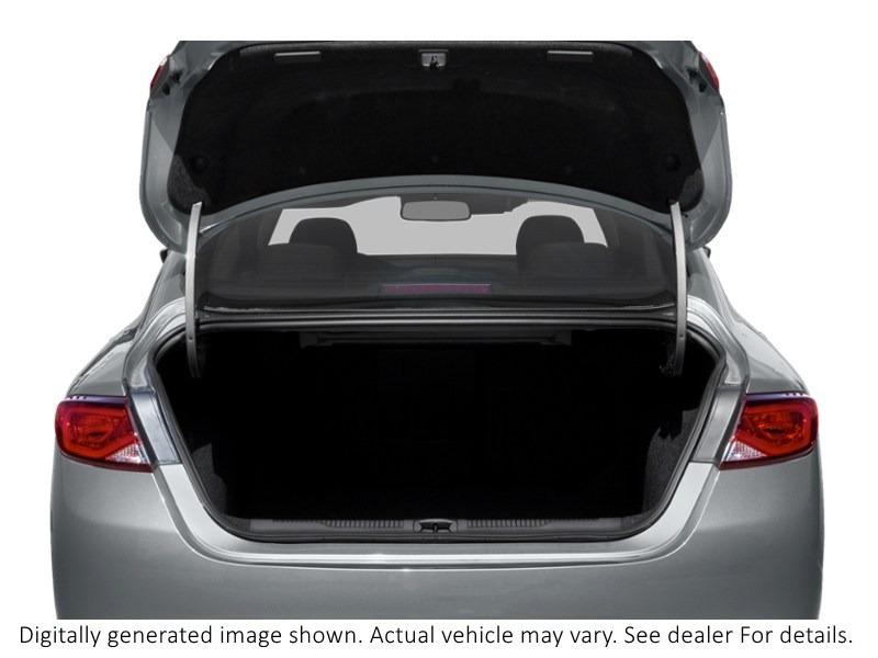 2015 Chrysler 200 4Dr Sdn Limited FWD Exterior Shot 4