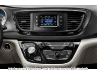 2017 Chrysler Pacifica 4Dr Wgn Touring-L Plus Interior Shot 2