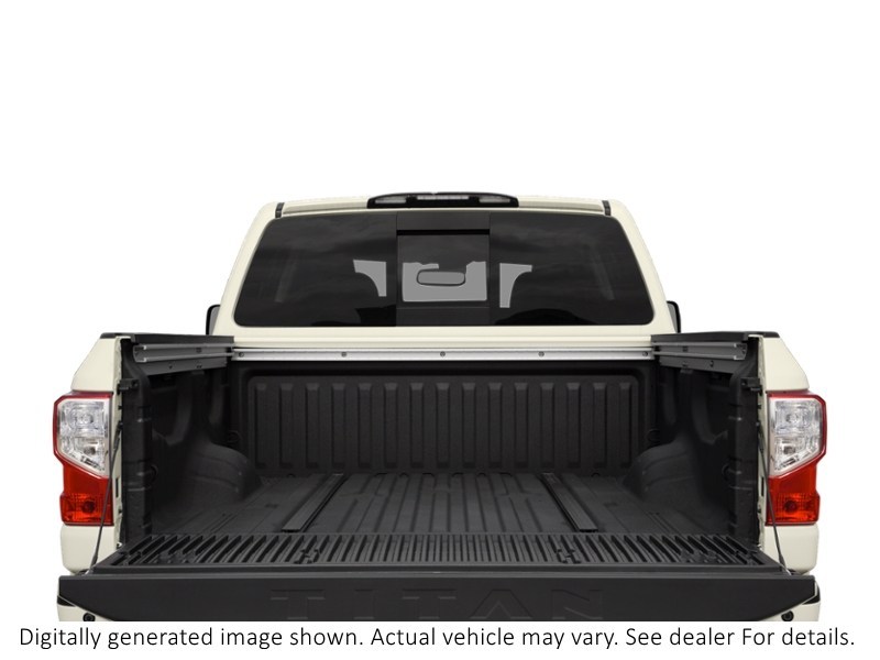 2018 Nissan Titan 4X4 Crew Cab Pro-4X Exterior Shot 4