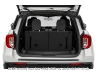 2022 Ford Explorer XLT 4WD Exterior Shot 4