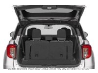 2023 Ford Explorer XLT 4WD Exterior Shot 4