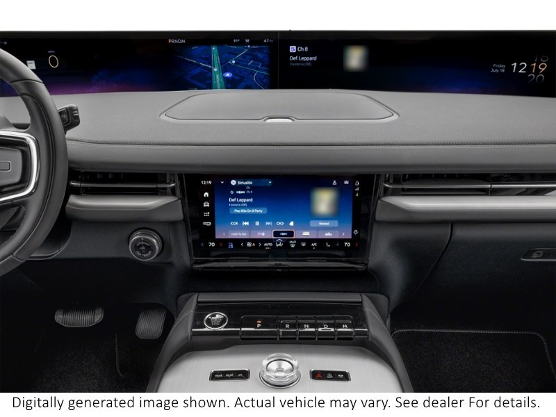 2027 Lincoln Navigator Reserve 4X4 Interior Shot 2