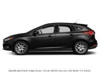 2015 Ford Focus 5Dr Hb SE Tuxedo Black Metallic  Shot 33