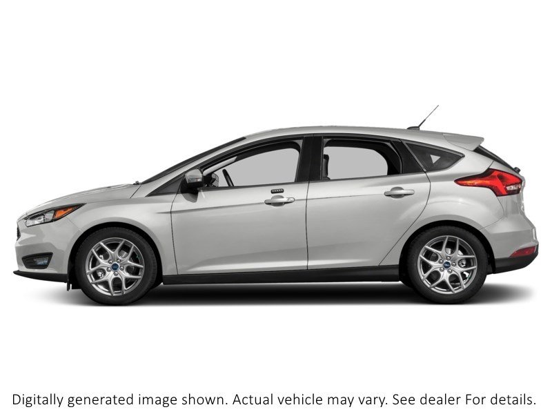 2015 Ford Focus 5Dr Hb SE Oxford White  Shot 45
