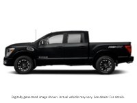2018 Nissan Titan 4X4 Crew Cab Pro-4X Magnetic Black Metallic  Shot 11